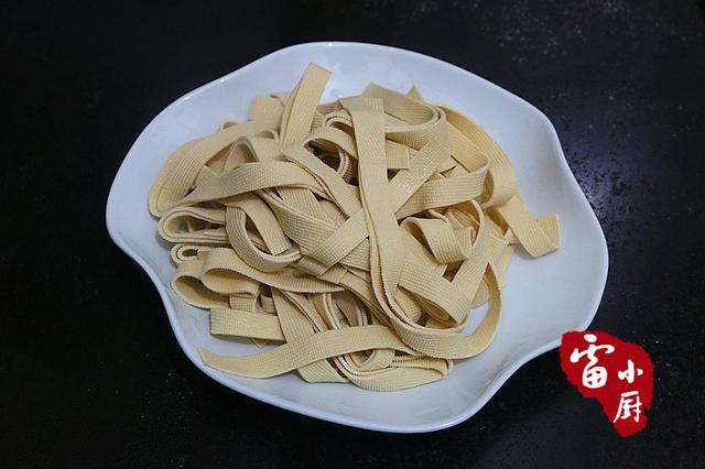 幹豆腐別再涼拌了,按張亮的做法,上桌就被清盤,真好吃