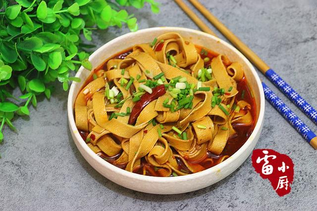 幹豆腐別再涼拌了,按張亮的做法,上桌就被清盤,真好吃