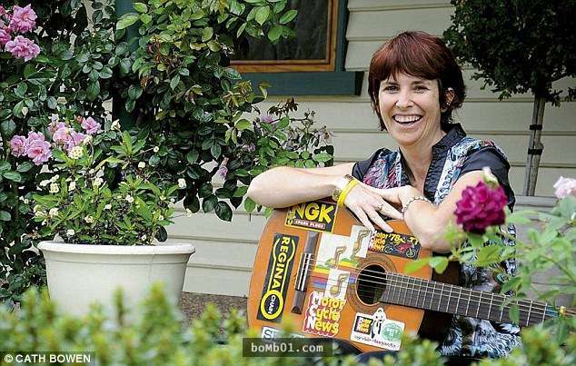 回家保存」让朋友震惊,但当看到他和女儿做的