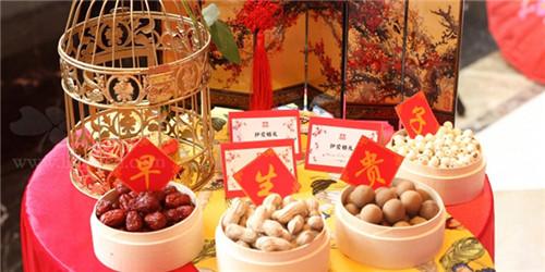 收12萬彩禮後去準婆婆家吃飯,無意間聽到一席話,我立馬退婚