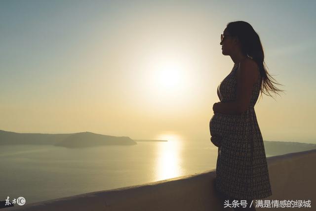 表妹嫁了個有錢人我好生羨慕,去她家碰見一個人,我嚇得渾身發抖