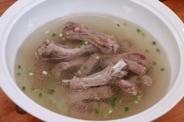 媳婦用這個方法燉排骨,70歲的阿婆都說軟嫩不塞牙,連湯都喝不剩