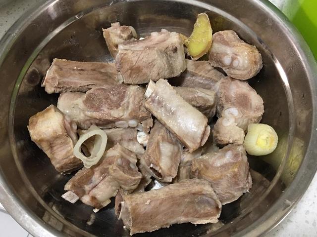 媳婦用這個方法燉排骨,70歲的阿婆都說軟嫩不塞牙,連湯都喝不剩