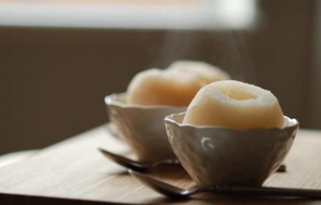 大廚秘製的蒸雪梨,無論是久咳不愈還是冬日潤肺,皆為上等佳品!