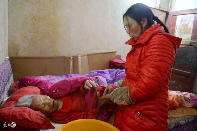 「我伺候癱瘓婆婆」的圖片搜尋結果