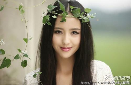 監視器拍到情侶街頭吵架,本以為要和好,接下來男子的動作讓人憤怒!太無恥了!