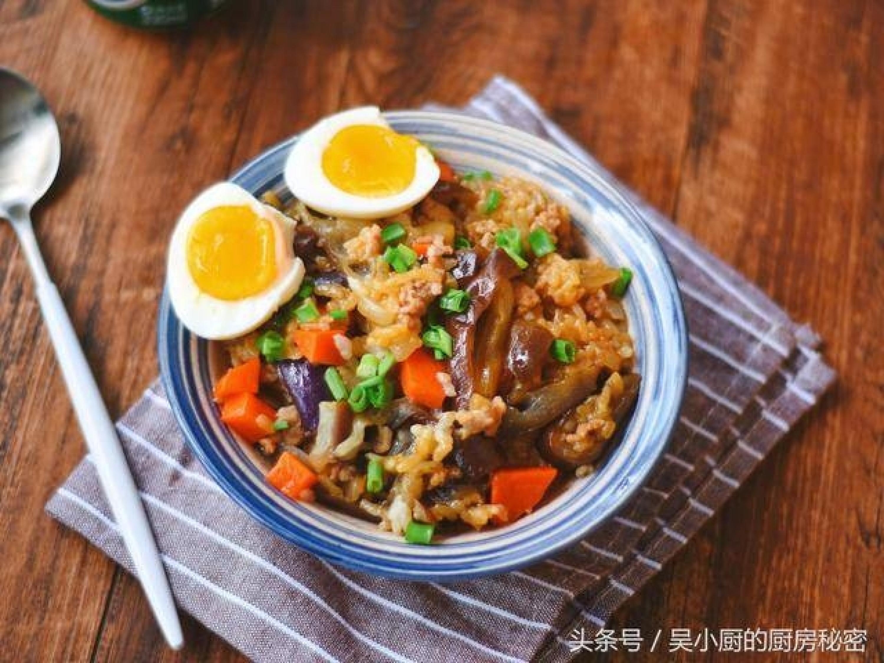 电饭煲茄子肉末焖饭