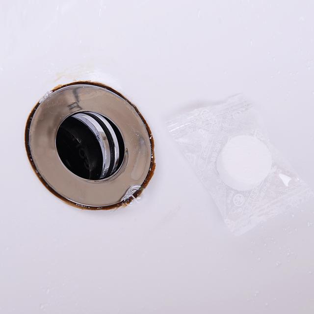馬桶用一段時間就泛黃髮臭,教你一招,永遠不用再刷馬桶了