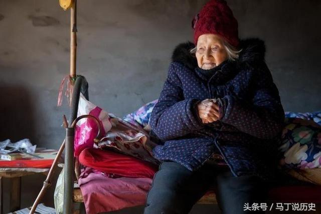 101歲老太皮膚白皙面若桃花,問容顏不老秘訣,基本沒人能做到!