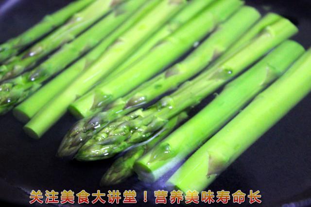 冬去春來,又到了吃蘆筍的季節了,這樣做好吃還不破壞營養成分