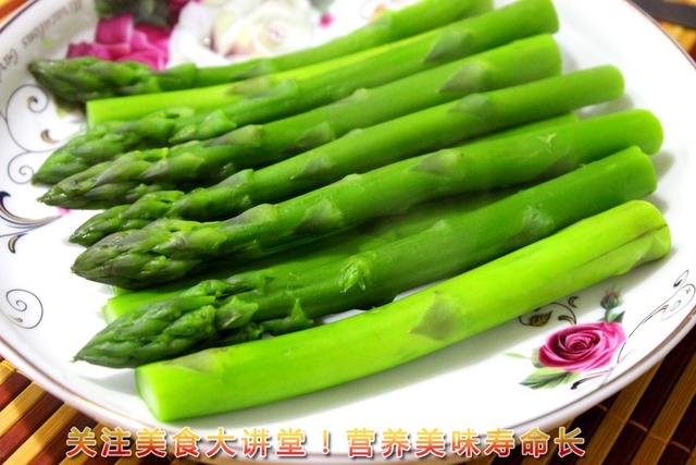 冬去春來,又到了吃蘆筍的季節了,這樣做好吃還不破壞營養成分