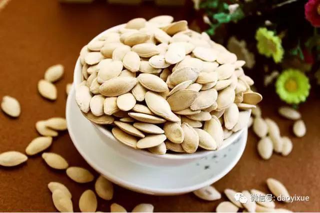 關節痛吃它、眼睛花吃它、皮膚差吃它…別再亂吃藥了!
