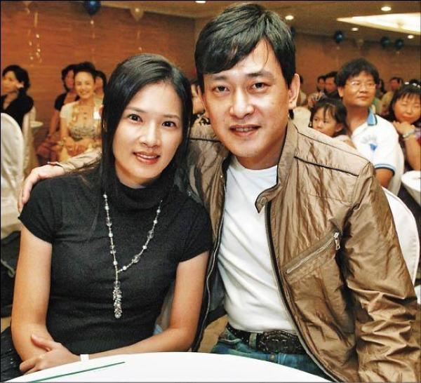 和老婆结婚10年依然甜蜜!王识贤传授婚姻幸福