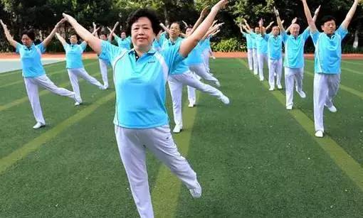 一生這2大關卡影響性命!免疫博士每天2味草藥煮湯喝,特好