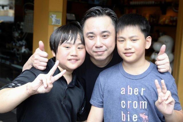 天才童星子承父業紅極一時,如今上初中變矮胖身高不及小學生