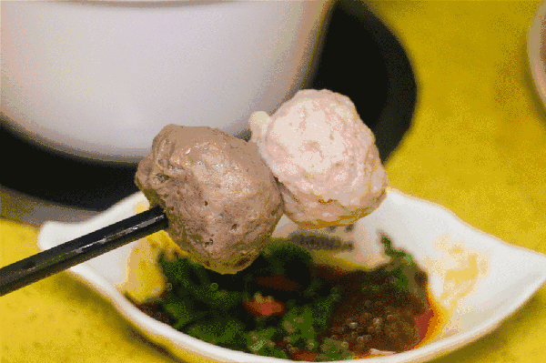「我幹這行這麼多年,都被蒙在鼓裡……」40多家火鍋店、30多家奶茶店,統統都有問題