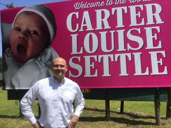 有「男婴诅咒」的家族137年来第一次有女婴诞