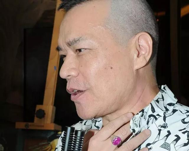癌症復發?58歲資深藝人頸部有腫塊 坦言:死亡前的疼痛才恐怖