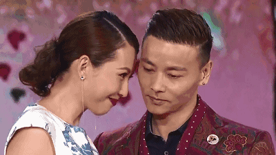 看到蔡少芬的家,就知道香港的房價了,網友:真的是明星的家嗎?