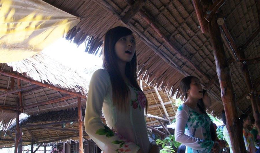 泰國旅遊,為啥美女遞的毛巾不能接導遊「接了」你就明白了!