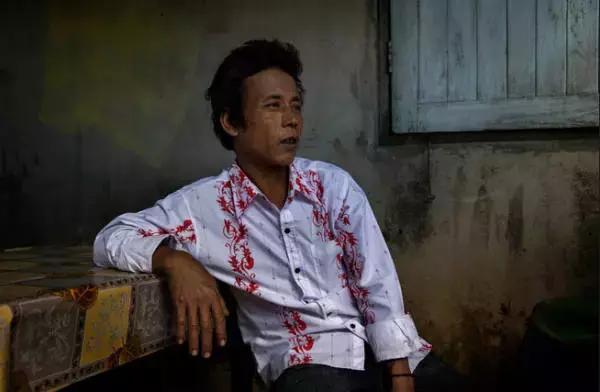 一個攝影師前往泰國,拍下了現代社會依然存在奴隸的真相