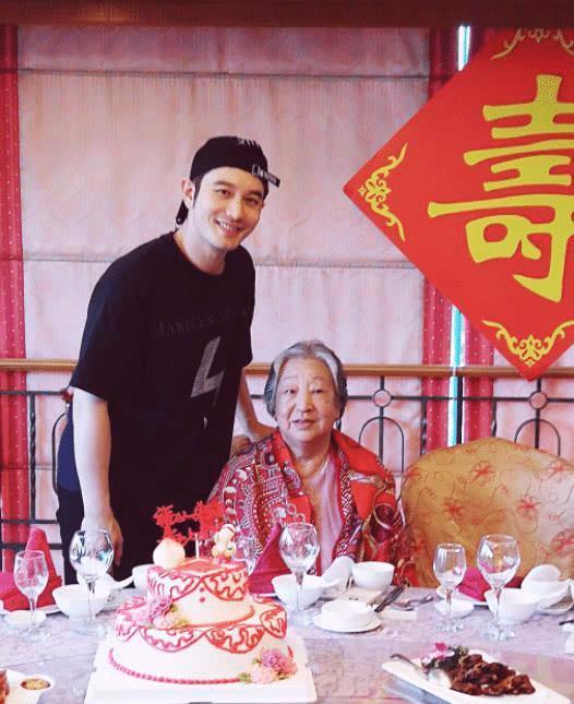 黃曉明正面響應離婚消息,決心已定