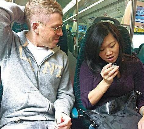 肥姐的女兒又出事了?在醫院裡痛哭!網友:你爸鄭 少秋哪去了!