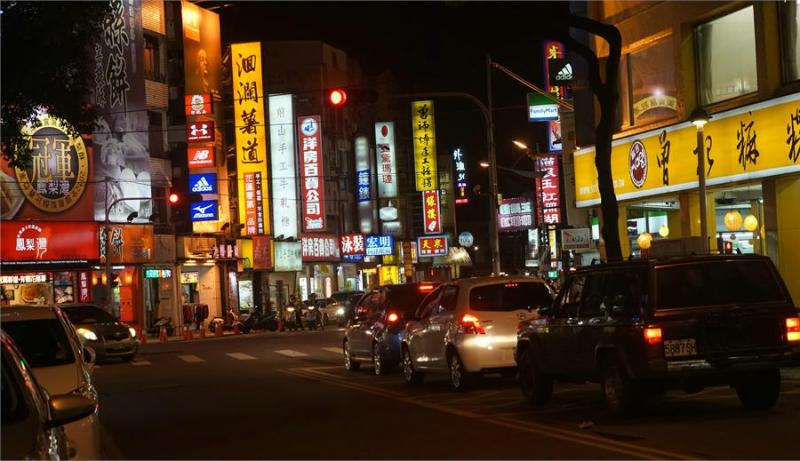 「大陸跟臺灣真沒法比」大陸大媽的感慨：去一趟臺灣，才知道自己白活那麼多年了