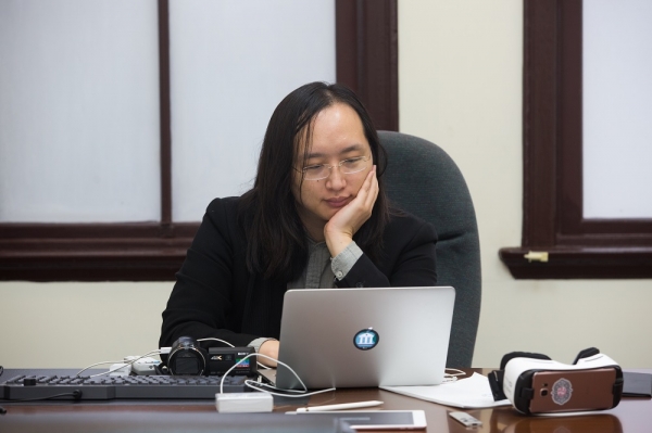 獲日媒讚爆天才IT大臣唐鳳謙虛:歸功於「他們」,還有辛苦的「這群人 ...