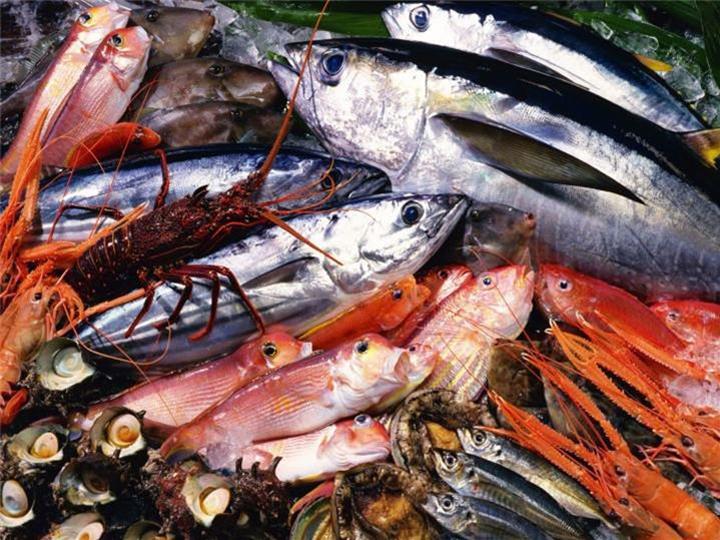 3,生冷海鲜:如:生鱼片,生蚝等海鲜,即使新鲜,但未经烹煮过程,容易发生