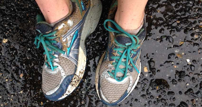 湿湿的鞋子不只穿了不舒服,更可能让鞋子发霉
