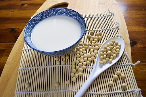 這5種飲品「空腹」喝最傷胃!原來「胃潰瘍」就是這麼發生的,第一個你一定常喝!