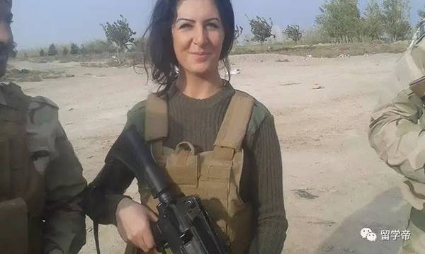 22歲女狙擊手獨自殺死100名ISIS，他們懸賞3000萬想抓她當性奴！沒想到她剛回國卻慘被···