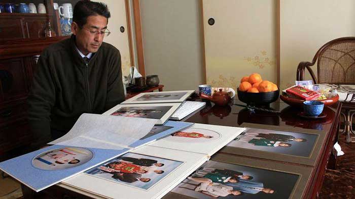 日本二男考國家潛水執照,為了尋找在海嘯失蹤的妻女堅持潛水了4年! 最後發現妻子未能成功發送的簡訊竟然是…