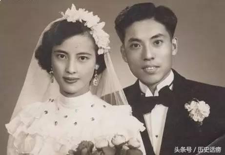 他是三代單傳的皇族,被迫娶了「姐姐」,卻愛了70年······