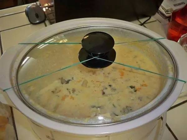 把橡皮筋綁在蘋果上,結果驚呆了!我怎麼沒想到....