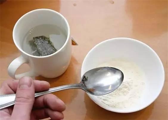 茶葉渣千萬別倒掉,誰能想到還能這麼用,省下不少錢!
