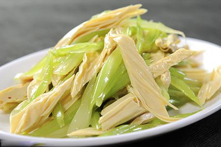 芹菜這樣吃才能真的降血壓、降血脂,你做對了麼?