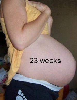 向偉大的母親致敬！！【全程實拍】三胞胎媽媽懷孕期間的世界，尤其最後一張36週的肚子，真是太驚人了！！