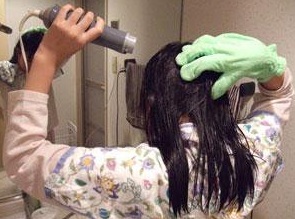 【女孩必看】洗完頭每次都吹好久才會幹？頭髮快乾的秘招公開！！！