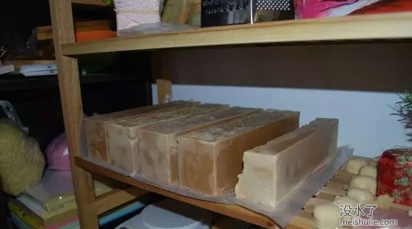 「DIY」蜂蜜红糖手工皂的制作方法 | Love分享