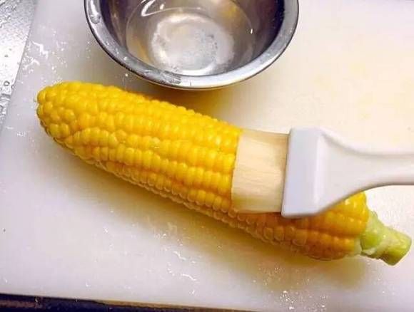 原來以前煮玉米的方法都錯了 這才是正確的