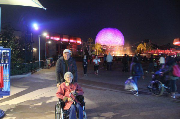 這位90歲老奶奶得癌症後決定拒絕手術去旅行，沒想到旅遊6個月後就發生了奇蹟…！