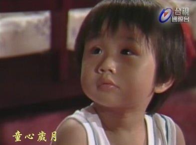 他曾是台灣最火的童星，長大後被遺忘，再婚娶嫩妹，兒子成搖錢樹