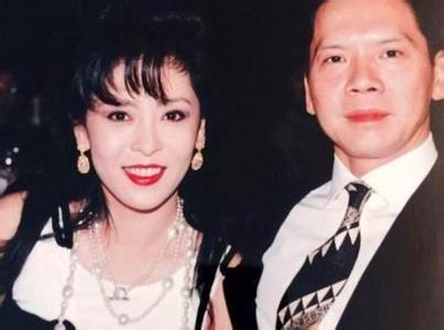 李小龍因她而死，她卻嫁給了向華強，如今70歲的
