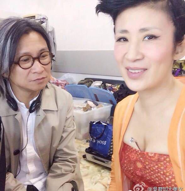 52歲吳君如近照，自毀形象成女版周星馳，如今保養得宜女神范
