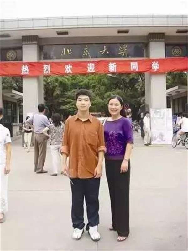 29年前他是重度腦癱兒，29年後他是哈佛高材生！他背後這個創造奇蹟的女人，讓全中國的媽媽汗顏！﻿