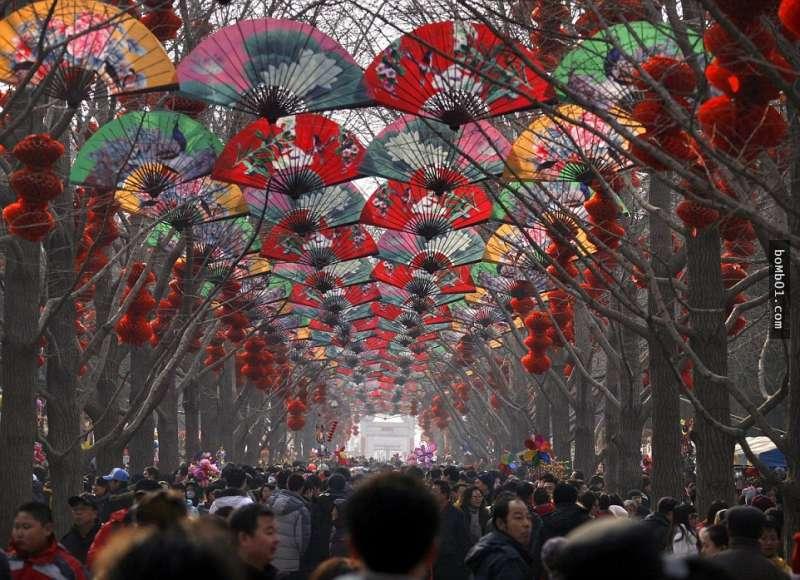 21張超震撼日常照片讓大家見識「中國13億人口再加上遊客湧進」的瘋狂畫面。