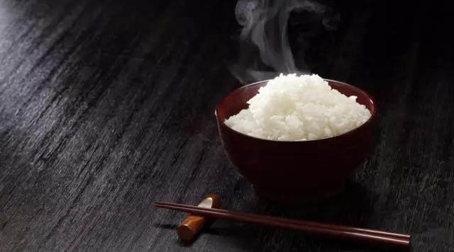 減肥期別再吃白米飯了！常吃這3種主食，才能更瘦身！