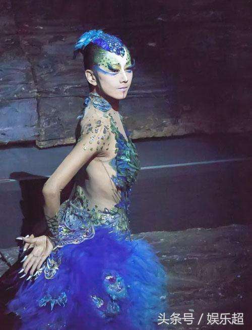提起孔雀舞,我们首先想到的就是杨丽萍.